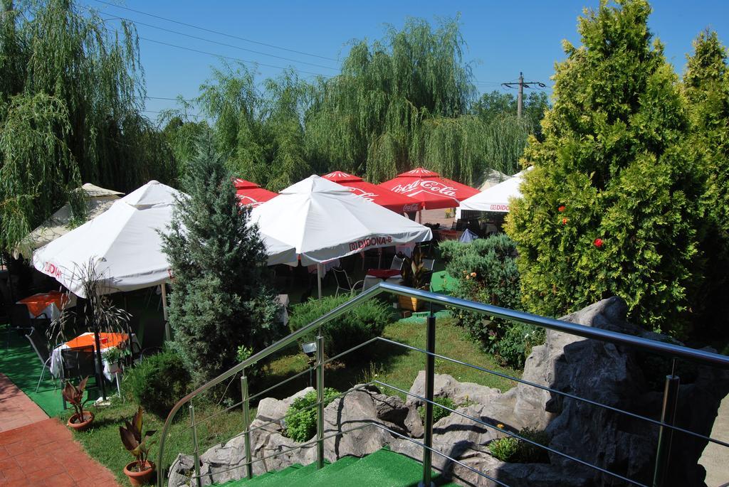 Motel Didona B Şendreni エクステリア 写真